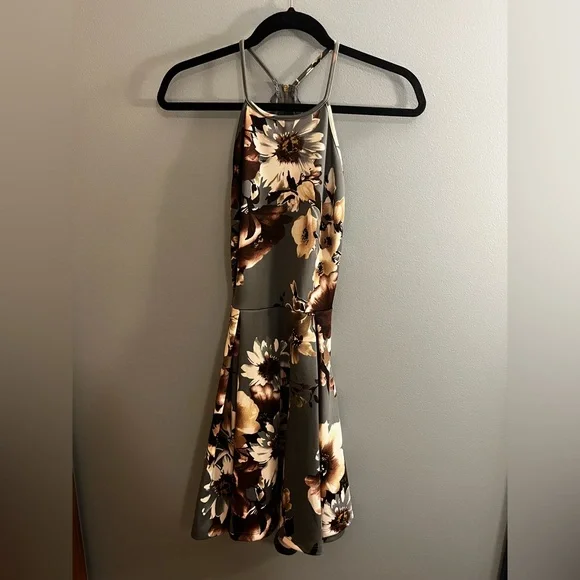 Dress from a’gaci - Picture 3 of 4